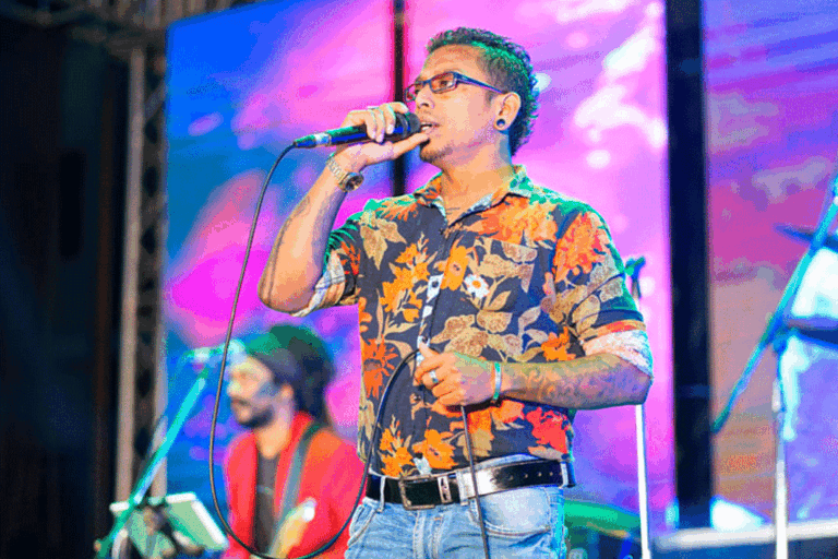 චාමර වීරසිංහ දැඩි සත්කාර ඒකකයට