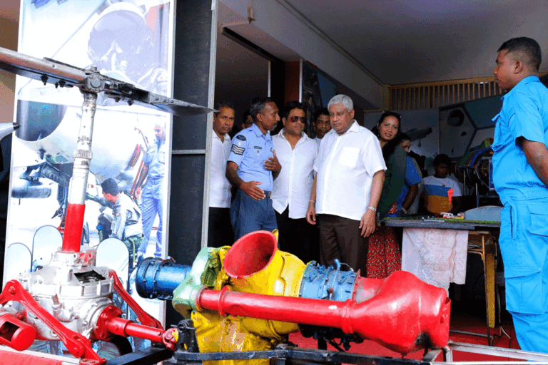 ඩුබායි හා ප්‍රංශයේ සැඟව සිටින පාතාලයින් 30ක් කඩිනමින් අත්අඩංගුවට ගෙන මෙරටට ගේනවා – ඇමති ටිරාන්