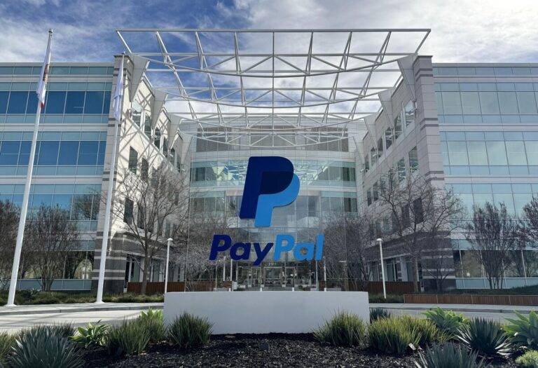 වැඩිවන තරඟකාරීත්වය හමුවේ PayPal රැකියා 2,500ක් කප්පාදු කරයි