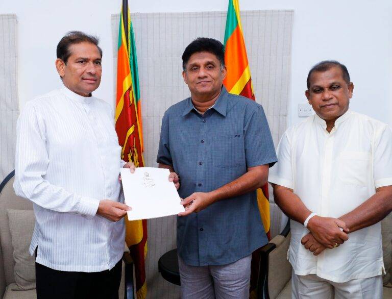 දයාශ්‍රිත තිසේරාත් සමඟියට එක්වෙයි!