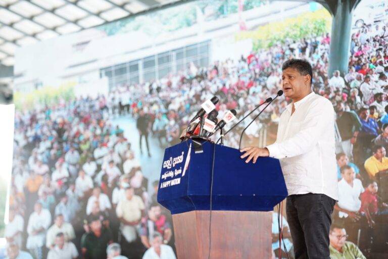 ”රතු රැඩිකල් පක්ෂ රට යම ලෝකෙට ඇදගෙන ගියා”- සජීවී සංවාදයකට දිලිත්ගෙන් අනුරට ඇරයුමක්!