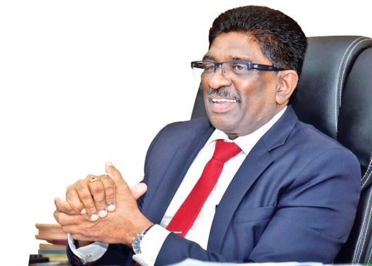 සුරාබදු කොමසාරිස් ජෙනරාල් ධූරය අලුත් වෙයි?
