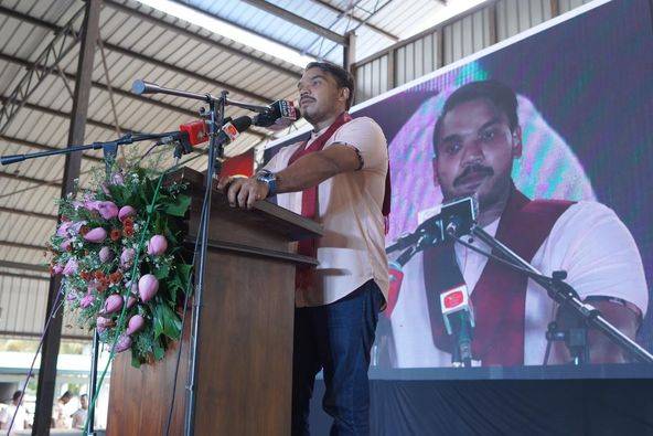 “දසබල සේනා” හමුවන නාමල්!