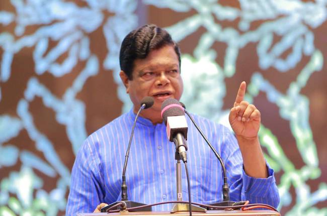 ජඩ ලෙස කටයුතු කරන සමාජ මාධ්‍ය පාලනය කිරීම පිළිබඳ මහජන ආරක්ෂක ඇමැතිවරයාට ස්තූති කරනවා – ඇමැති බන්දුල