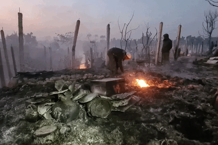 Bangladesh-refugee-camp-900x600