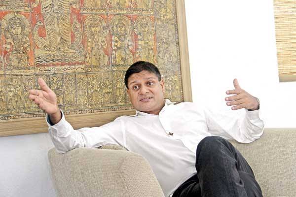 බොහෝ රාජපක්ෂවරුන්ට අවම ජාතිකත්ව හැඟීමවත් තිබුණේ නෑ – දිලිත්