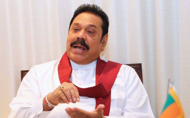 ඔය යන හැමෝම එනවා. අපි නැතුව කවුරු එක්ක සන්ධාන ගහන්නද? (VIDEO)