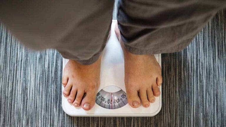 අනපේක්ෂිත ලෙස බර අඩුවීම සහ පිළිකාව අතර සම්බන්ධතාවක් පවතී ද?