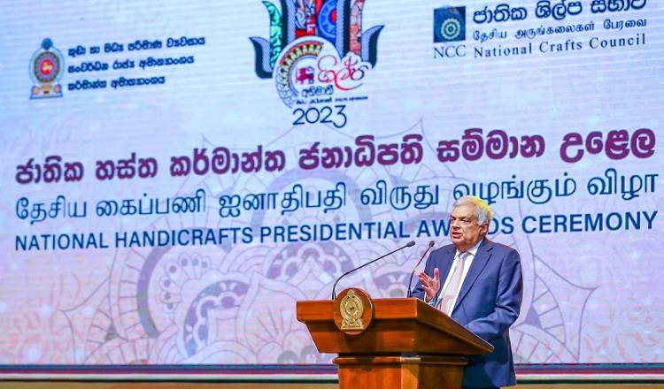 අප පසුකළේ ඉතා අසීරු කාලයක් – ජනපති “ශිල්ප අභිමානී 2023” අමතමින් කියයි!