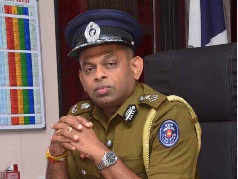 සිවිල් ඇඳුමෙන් රථ වාහන පරික්ෂා කිරීම වහාම නවත්වන්න – වැඩබලන පොලිස්පති