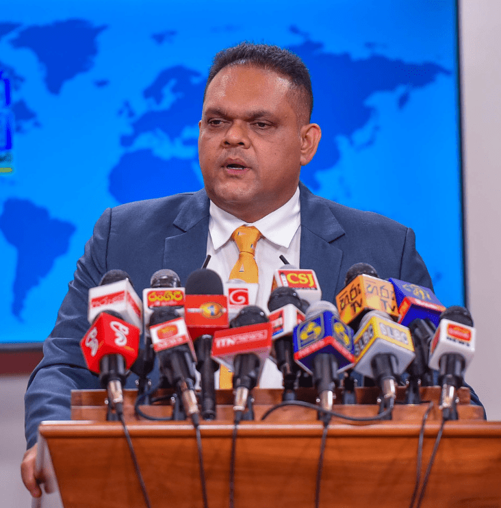 ජනප්‍රිය වීමට සුරංගනා කතා කියා ජනතාව ඉදිරියට ගියද සැබෑ යථාර්ථය මෙය නොවේ – සේමසිංහ