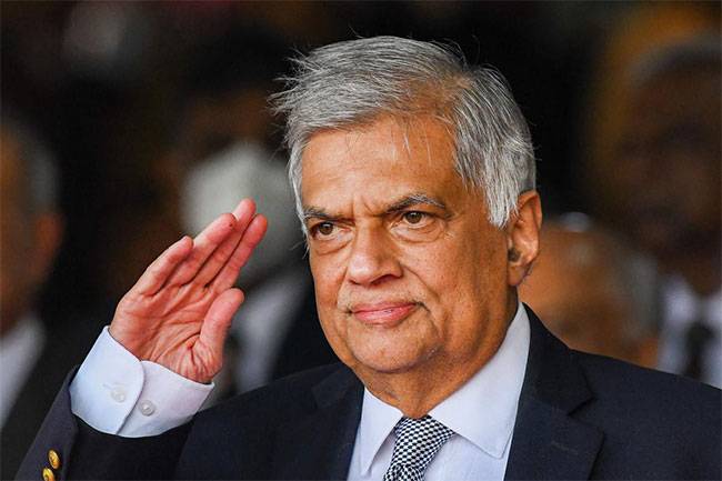 රනිල් ජනාධිපතිවරණ මෙහෙයුම අරඹයි – සමඟියේ මන්ත්‍රීන් දෙදෙනෙකුත් සාකච්ජාවට ගිහින්!