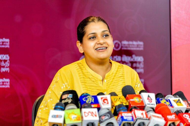 සතුට කියන්නේ අපේ අයිතියක්.රනිල් රාජපක්ෂ ආණ්ඩුවේ බර තවදුරටත් දැරිය යුතු නැහැ – ව්‍රායි කැලී බල්තසාර්