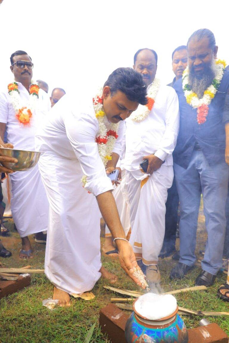 ලංකා ඉතිහාසයේ ප්‍රථම වරට සෙන්තිල් තොණ්ඩමාන් විසින් විශේෂ පොංගල් උත්සවයක්!