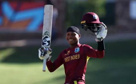 අවුරුදු 19 න් පහළ තරගාවලියේ පළමු ජයග්‍රහණ දකුණු අප්‍රිකාවට සහ අයර්ලන්තයට