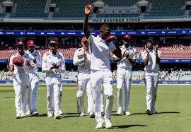 ෂමාර්, තමන් මත නොවැටුණු මහා ගස ඔස්ට්‍රේලියාව මත හෙළයි