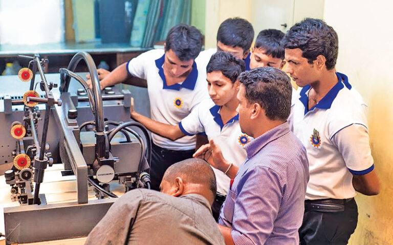 නිපුණතා සංවර්ධන වෘත්තීය අධ්‍යාපන, පර්යේෂණ හා නව නිපැයුම් අංශයෙන් අලුත් වැඩක්!