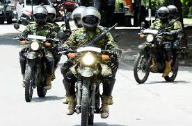 දිවයින පුරා මෙහෙයුම් වලින් ඊයෙත් (21) අපරාධකරුවන් 910 ක් අල්ලයි!