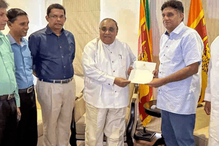 වසරේ පළමු දේශපාලන පිම්ම : ශාන් විජයලාල් සජබට