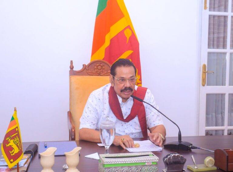 (VIDEO):බැසිල් එනකන් ඉන්නේ වැඩ පටන් ගන්න – සජිත්ගේ භංගේ මේපාරත් භංග කරනවා