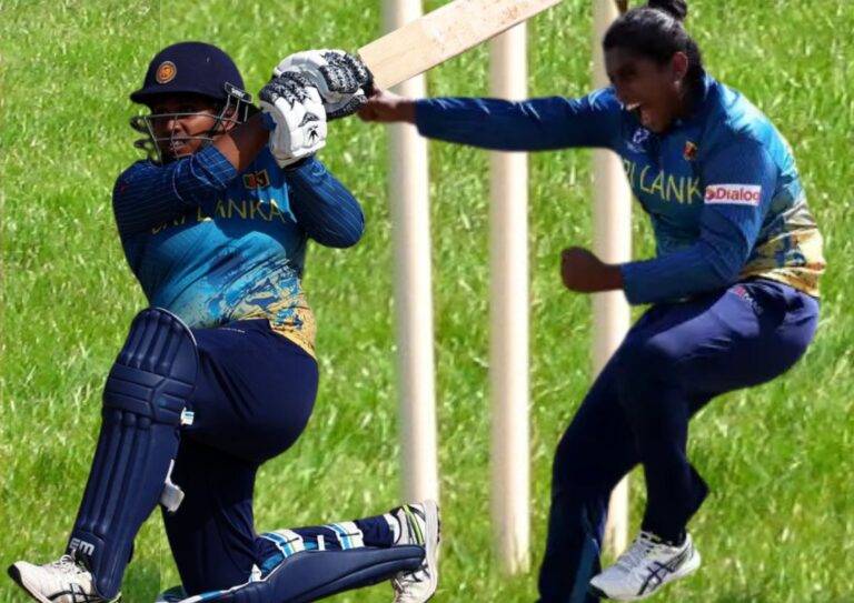දෙව්මිගේ තුන් ඉරියව් දස්කම් පෙරට ගෙන ලාංකේය යෞවනියෝ තුන් කොන් සටන දිනති