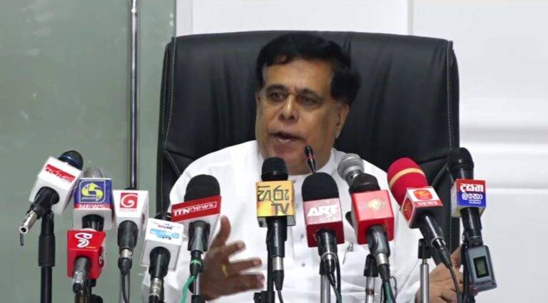 (VIDEO):නිමල් සිරිපාලගේ මීයා නිසා මාධ්‍ය හමුව උණුසුම් වෙයි! (සංස්කරණය නොකළ සම්පූර්ණ වීඩියෝව)