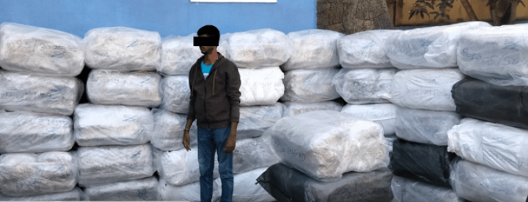 නීති විරෝධී බීඩි කොළ කිලෝ 2000කට අධික ප්‍රමාණයක් අත්අඩංගුවට!