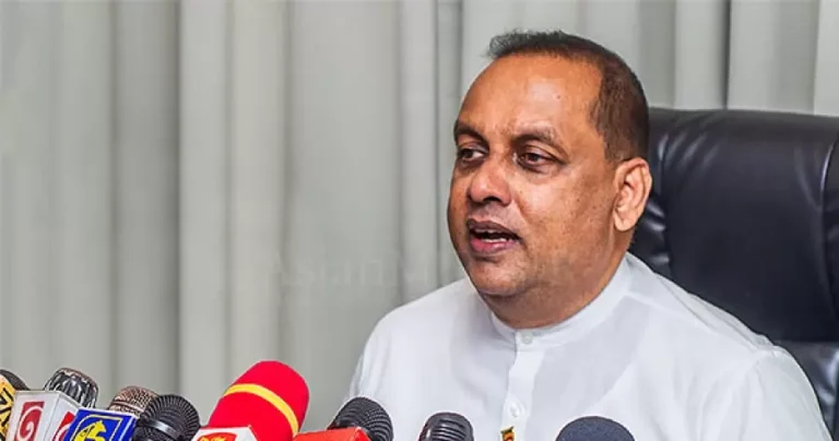ඇමති අමරවීර ණය ගෙවූ හැටි