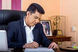 චරිතගෙන් ජනපතිට ලිපියක්!