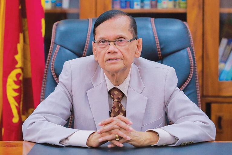 ජනාධිපතිවරණය නියමිත කාලයට පැවැත්වීම වැළැක්විය නොහැකියි – ජී එල් පීරිස්
