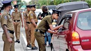 දිවයින පුරා සිදුකළ මෙහෙයුම් වලින් සැකකරුවන් 878 ක් අත්අඩංගුවට!