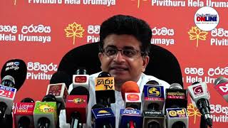 ”ජන්ද නැතිවෙයි කියල මම බය නැහැ” – රනිල්ගේ ඉඩම් ඔප්පු සංදර්ශනය ගම්මන්පිල පතුරු අරියි (VIDEO)