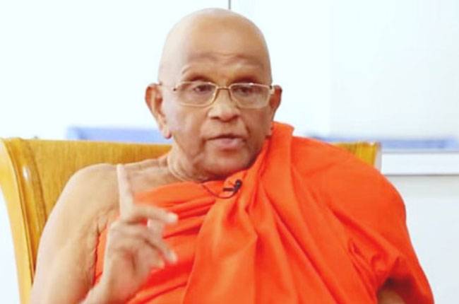 රාජ්‍ය සේවා එක්සත් හෙද සංගමය තම නිළ ඇඳුම ප්‍රතික්ෂේප කරයි! හෙට සිට සාමාන්‍ය ඇඳුමින් වැඩට යයි!