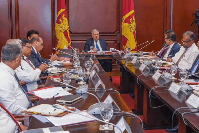 හම්බන්තොට, මෙරට ප්‍රධාන ආර්ථික කේන්ද්‍රස්ථානයක් ලෙස ගොඩනැඟීමේ අවශ්‍යතාව ජනපති පෙන්වා දෙයි