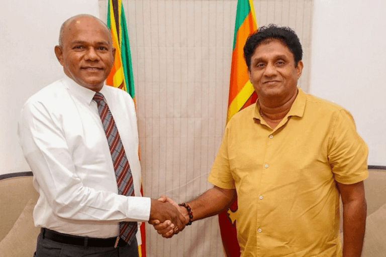 මට විශ්වාස සජිත් ප්‍රේමදාසවයි – ජනරාල් දයා අසත්‍ය ප්‍රචාරවලට පිළිතුරු දෙයි ! (VIDEO)