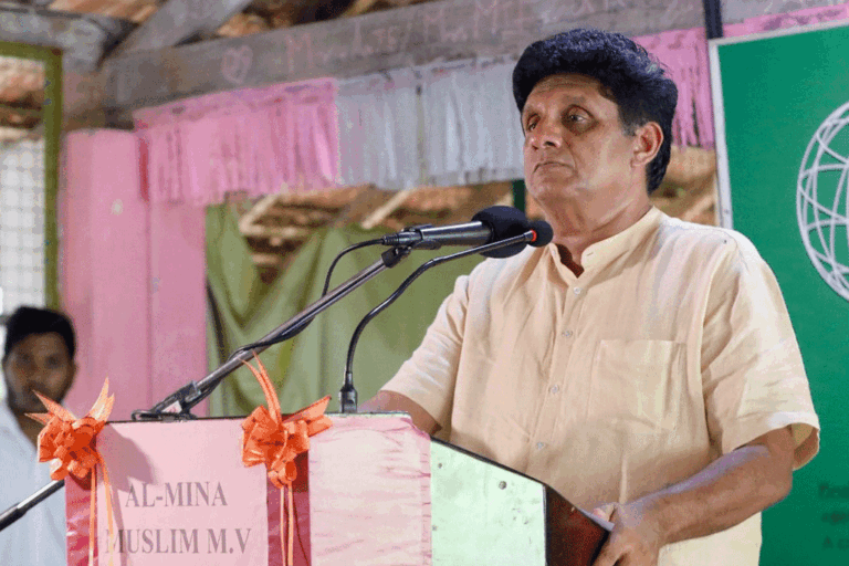 ගමට, නගරයට, රටට, ජනතාවට වැඩක් නැති මේ රජය කතා කිරීමේ නිදහසත් අහිමි කරන්න උත්සාහ කරනවා – සජිත්
