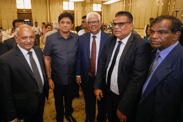 කටකතා පතුරවා ජනතාවගේ ඡන්ද අයිතිය අහෝසි කරමින් විධායක ජනාධිපති ක්‍රමය අහෝසි කරන්න දෙන්න බැහැ – සජිත්