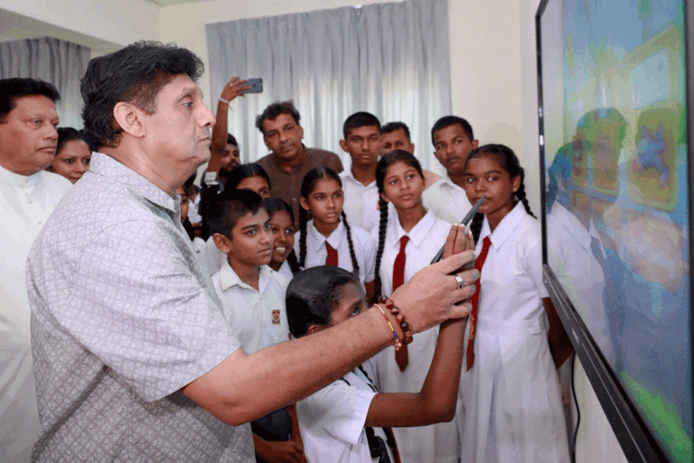අධ්‍යාපනයේ බෙදීම නැති කර ස්මාර්ට් රටක් කරා යන ගමනේ 100 වැනි අදියර අපි පසු කළා – විපක්ෂ නායක සජිත්
