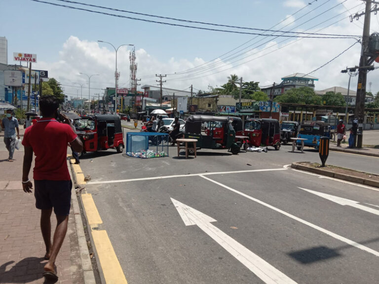 රත්නපුර – පානදුර මාර්ගයේ ගමනාගමනය සීමා!