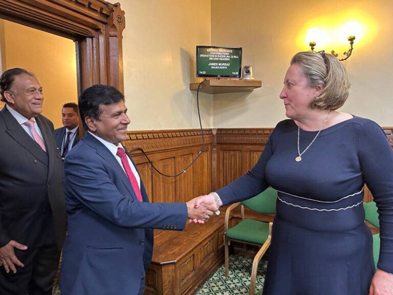 ශ්‍රී ලංකාවේ සිදුවන නව නීති ප්‍රතිසංස්කරණ ක්‍රියාවලිය පිළිබඳව  බ්‍රිතාන්‍යය දැනුවත් කෙරේ!