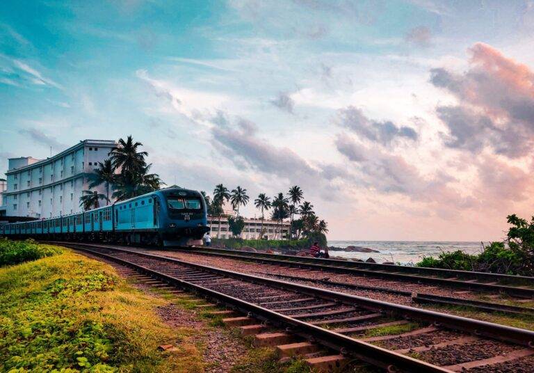 පීළිපැනීමක් නිසා මුහුදු බඩ මාර්ගයේ දුම්රිය ධාවනයට තවදුරටත් බාධා!