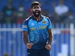 ලහිරු සමඟ වේග පන්දු යවන්නන් තිදෙනෙක් සමඟ ශ්‍රී ලංකාව පළමු සටනට
