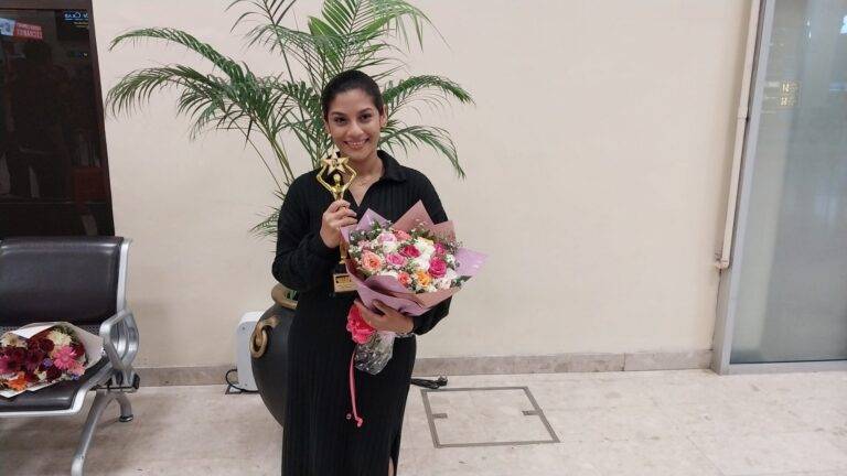 වින්ඩිගේ ” අයියෝ සාමිනේ ”විශිෂ්ඨතම සංවේදී ගීතයට හිමි සම්මානය දිනා ගනී!