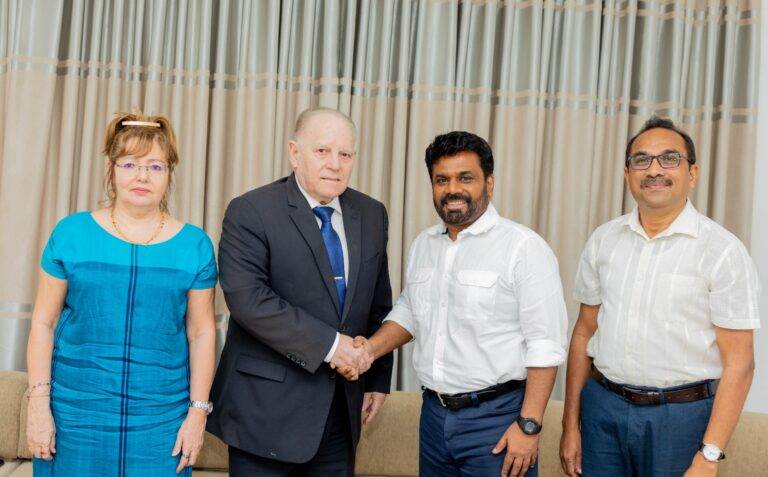 ශ්‍රී ලංකාවේ කියුබානු තානාපති සහ ජාතික ජන බලවේගයේ නායක අතර හමුවක්