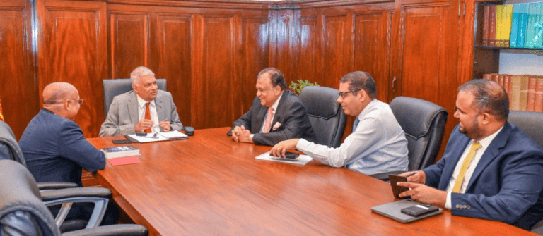 ප්‍රකට බ්‍රිතාන්‍ය විශ්වවිද්‍යාල ආයෝජකයෙකු කොළඹදී ජනාධිපති රනිල් වික්‍රමසිංහ හමුවෙයි