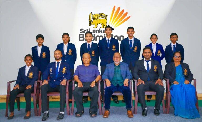 ලාංකේය පිහාටු මල් කැකුළු දකුණු ආසියාව සුවඳ ගන්වන්න පකිස්තානයට