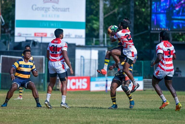 ක්ලිෆර්ඩ් කුසලාන අවසන් කණ්ඩායම් හතර අතරට සීඑච්