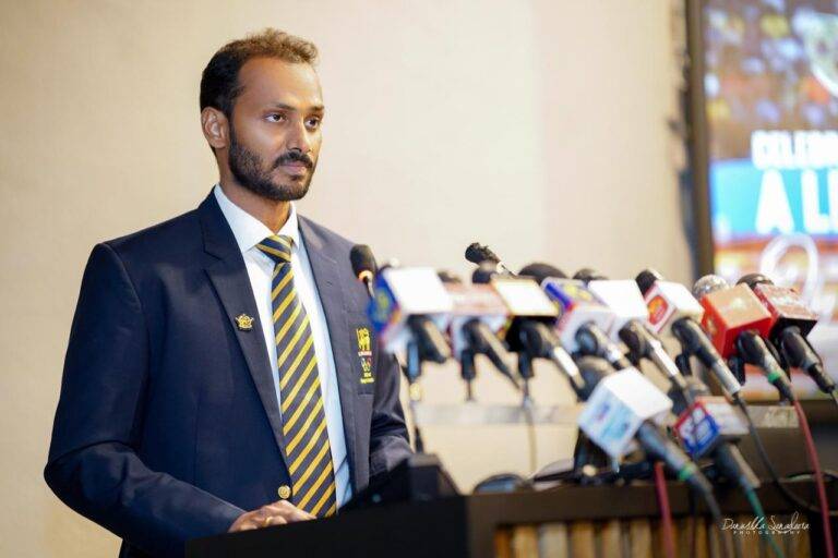 “ලංකාවෙ බැඩිමින්ටන් හොඳට යනවා,විරෙන් ඔලිමිපික් යයි.ඔහුට හොඳ විනයක් කැපවීමක් තියෙනවා” – නිලූක කරුණාරත්න
