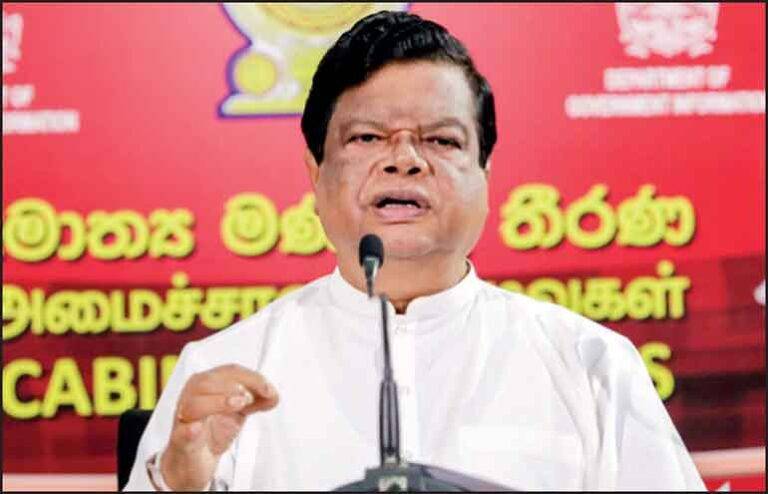 (VIDEO):මහ බැංකුවේ වැටුප් වැඩි කරගැනීම ගැන කැබිනට්ටුව ගත්ත තීන්දුව මෙන්න!