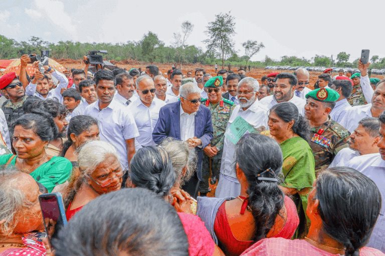 හමුදාව අත්පත් කරගෙන සිටි යාපනේ ගොවි ඉඩම් අක්කර 234ක් ජනපතිගේ ප්‍රධානත්වයෙන් යළි ජනතාවට පවරා දෙයි
